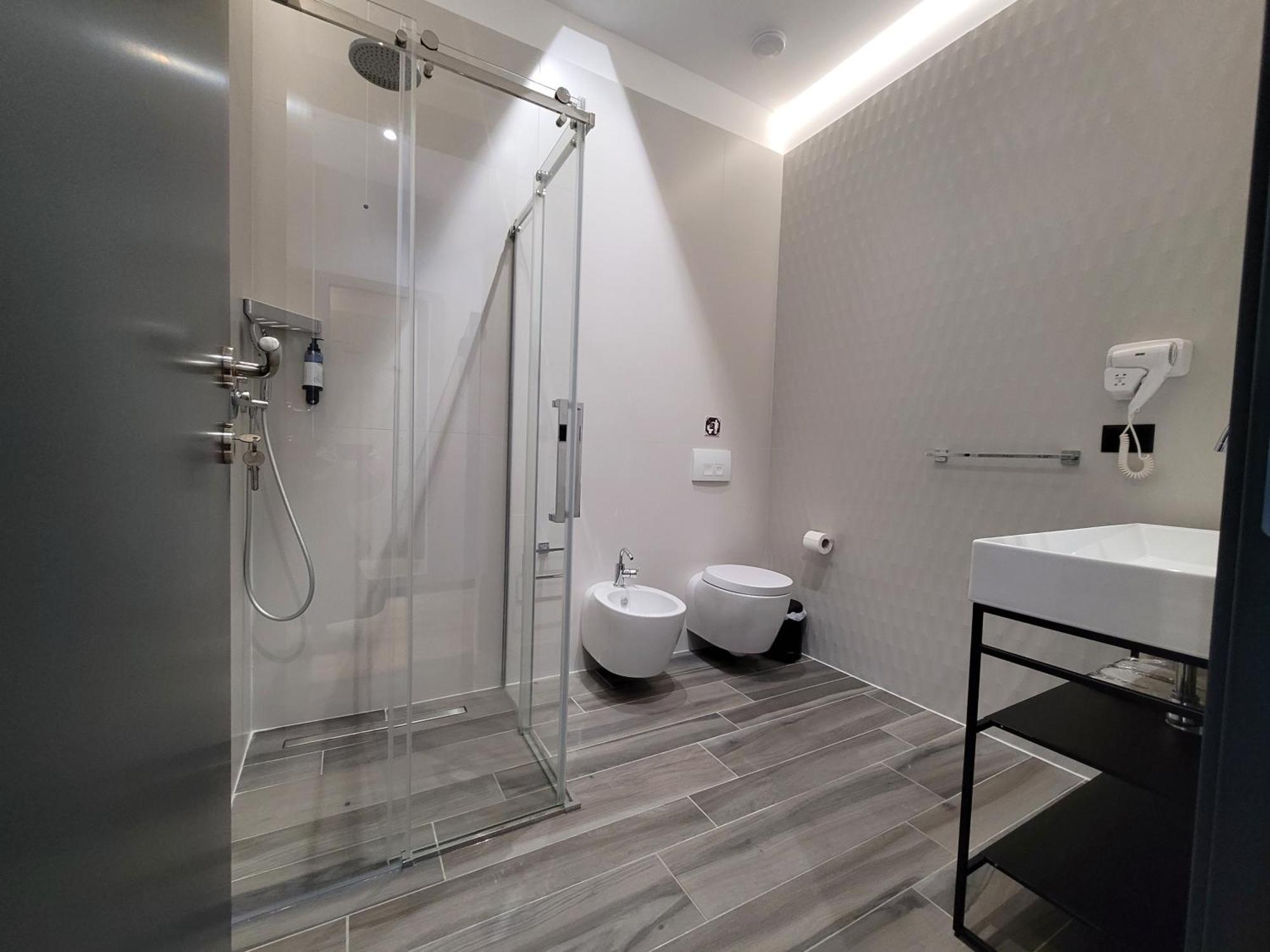 Toer Hotel & Spa Saranda Kültér fotó