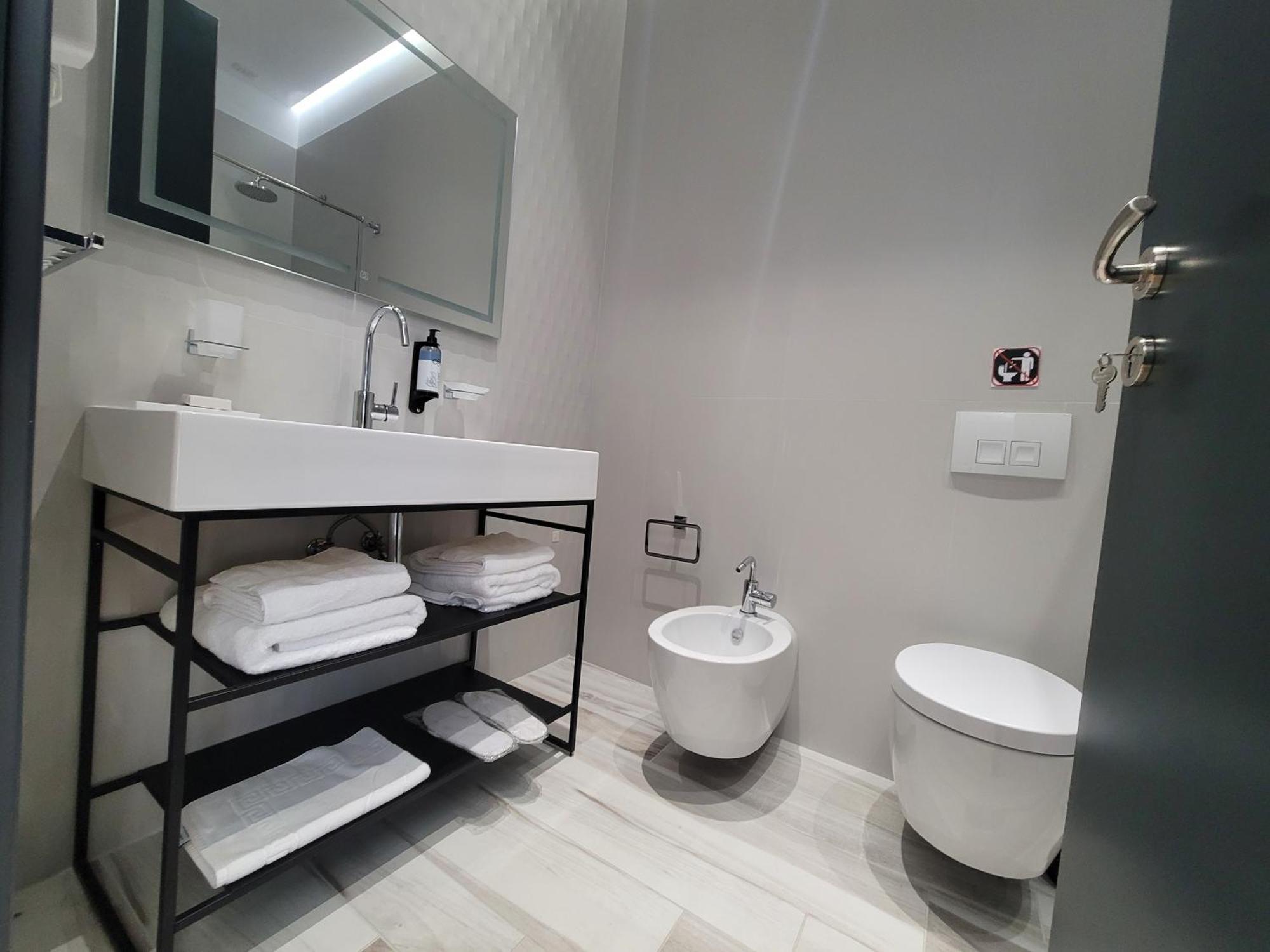 Toer Hotel & Spa Saranda Kültér fotó