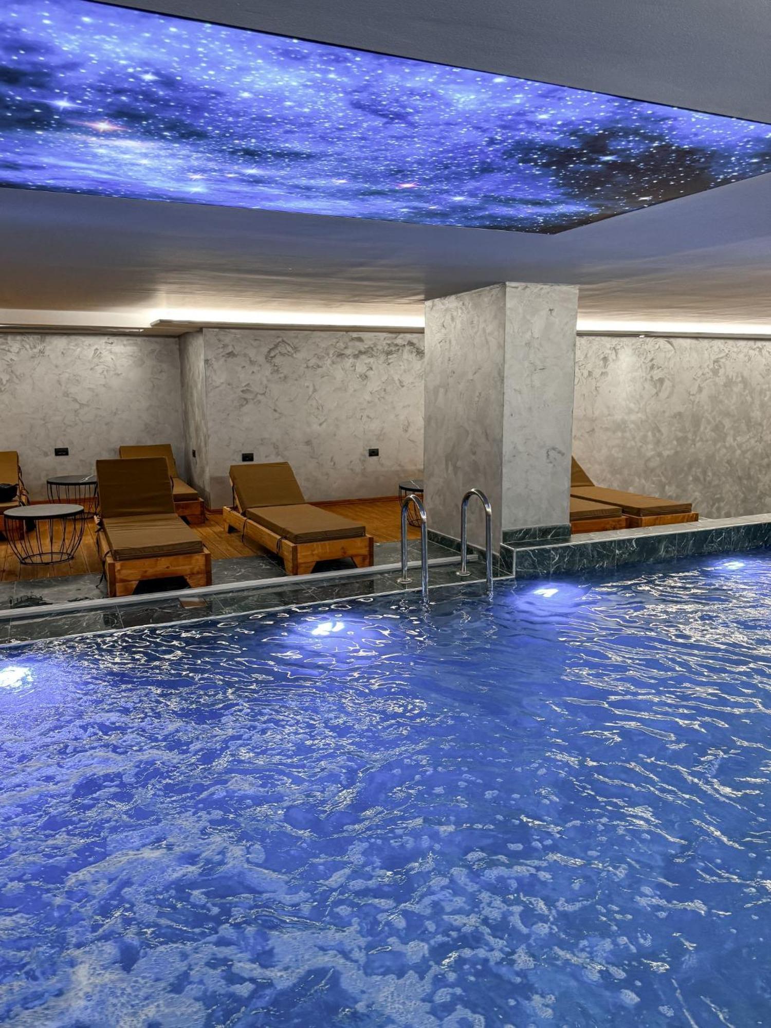 Toer Hotel & Spa Saranda Kültér fotó