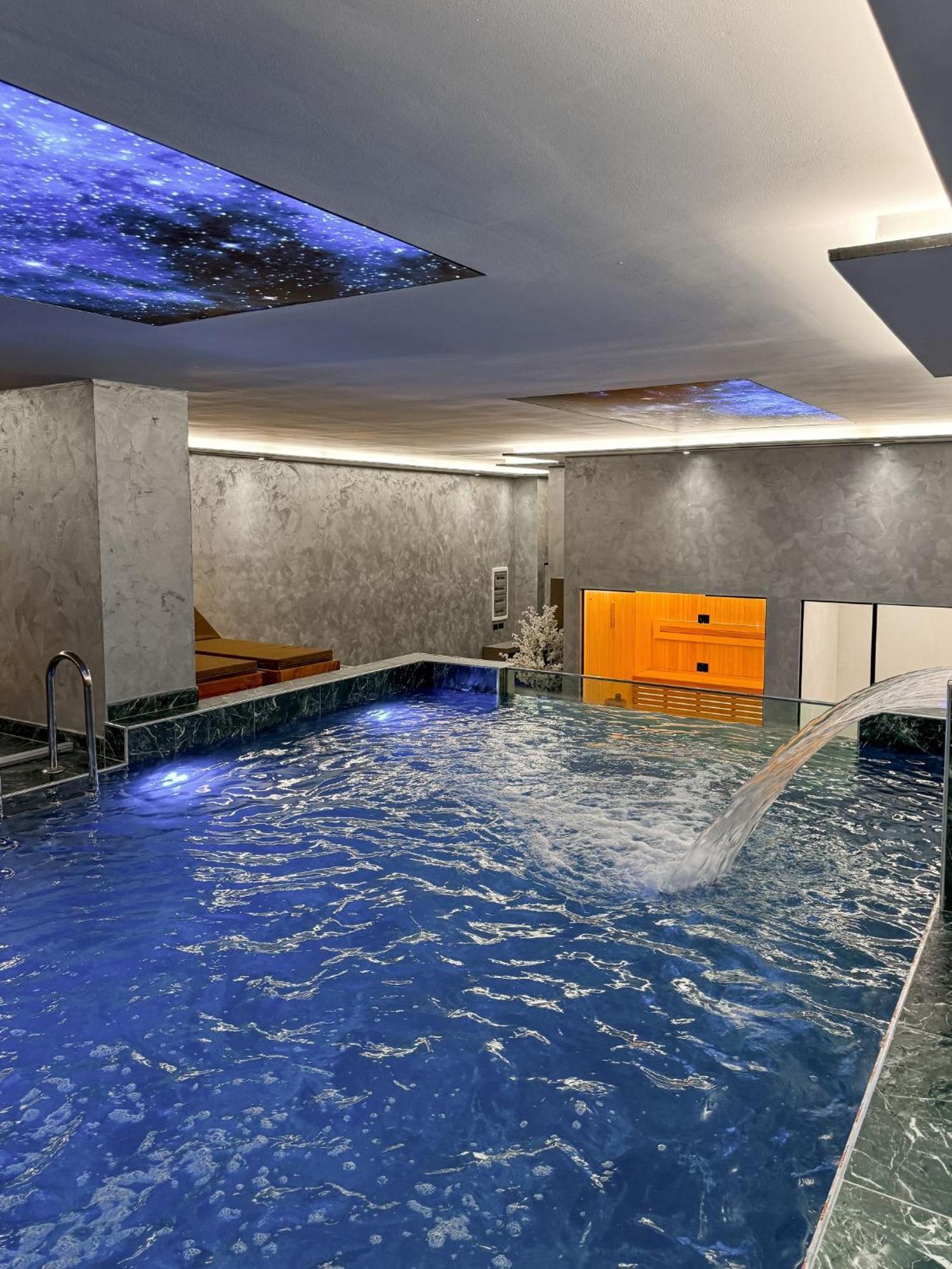 Toer Hotel & Spa Saranda Kültér fotó