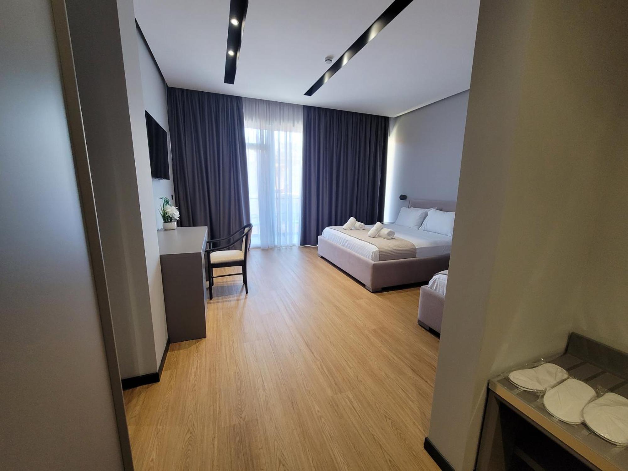 Toer Hotel & Spa Saranda Kültér fotó