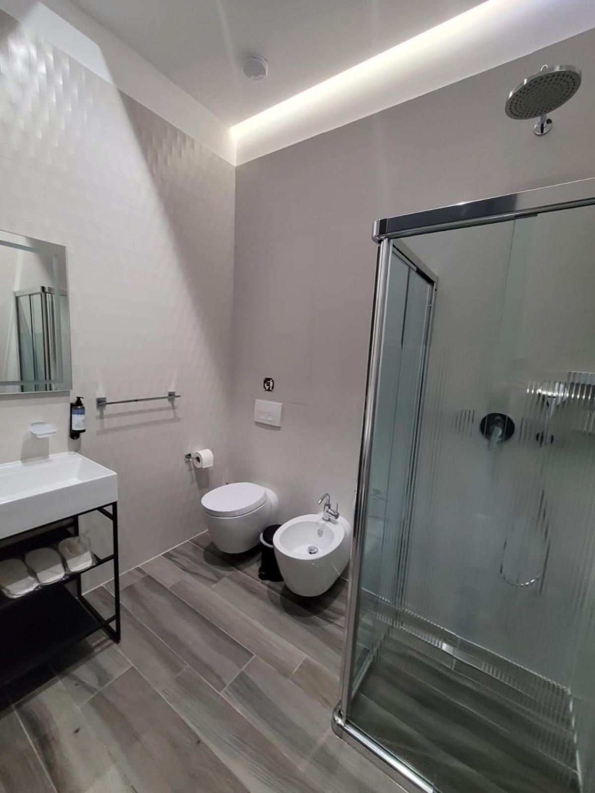 Toer Hotel & Spa Saranda Kültér fotó