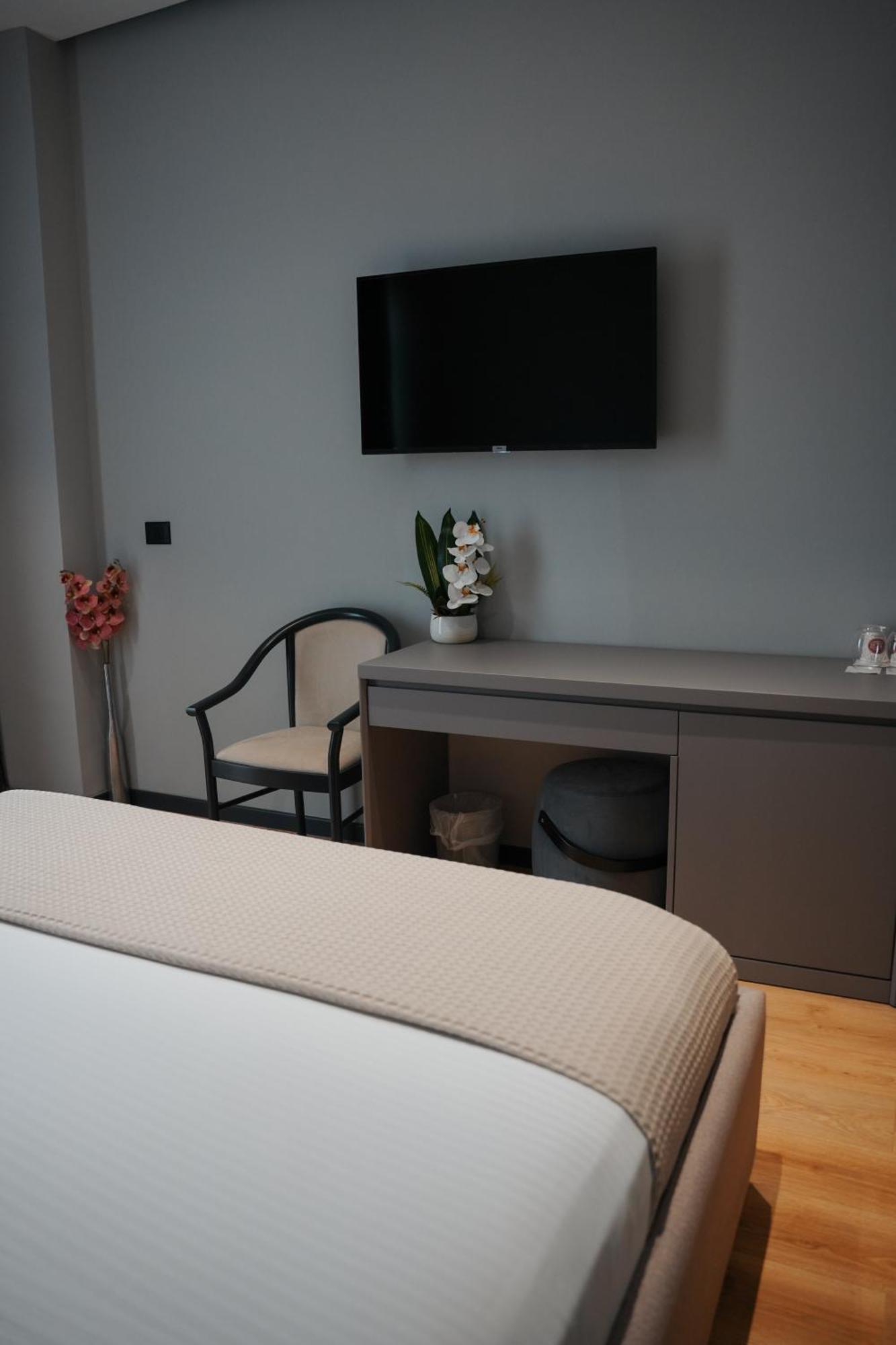 Toer Hotel & Spa Saranda Kültér fotó