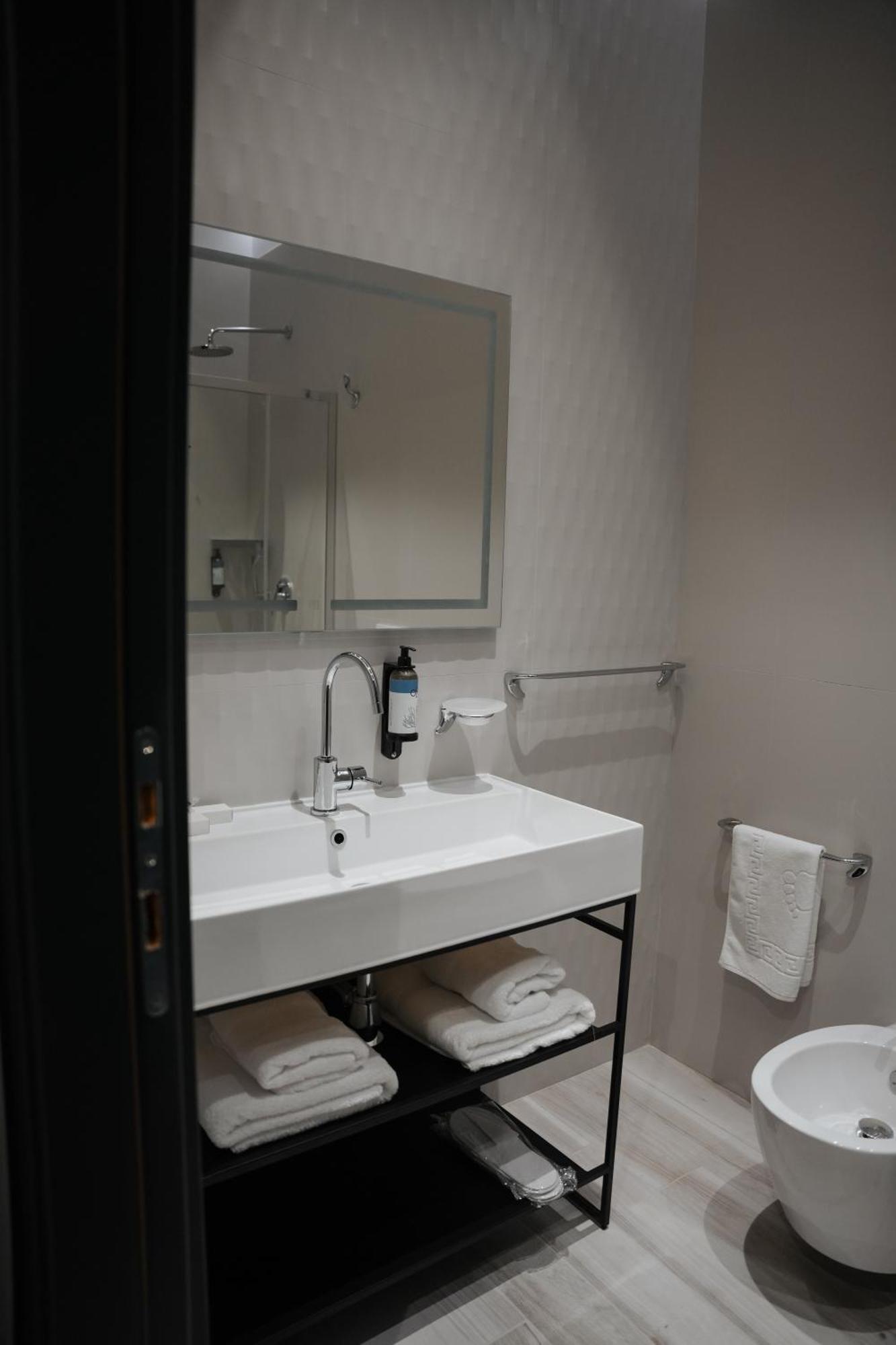 Toer Hotel & Spa Saranda Kültér fotó